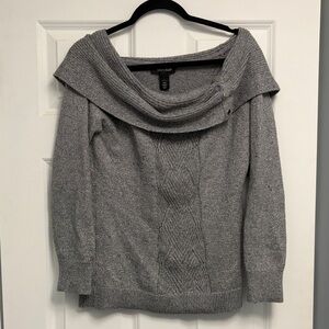 Stylish Gray Off-Shoulder Cable Knit Sweater